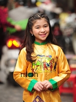Chọn một bộ áo dài thu đông thật xinh cho bé gái ở Moon Xinh