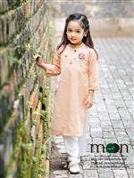 Ngọt ngào mùa xuân Hà Nội với bộ sưu tập áo dài cho bé của Moon Xinh