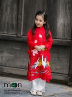 Vui Tết Mậu Tuất với áo dài vẽ cho bé gái của Moon Xinh