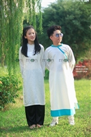 Áo dài đón Tết cho các bé tại shop áo dài chất lượng Moon Xinh